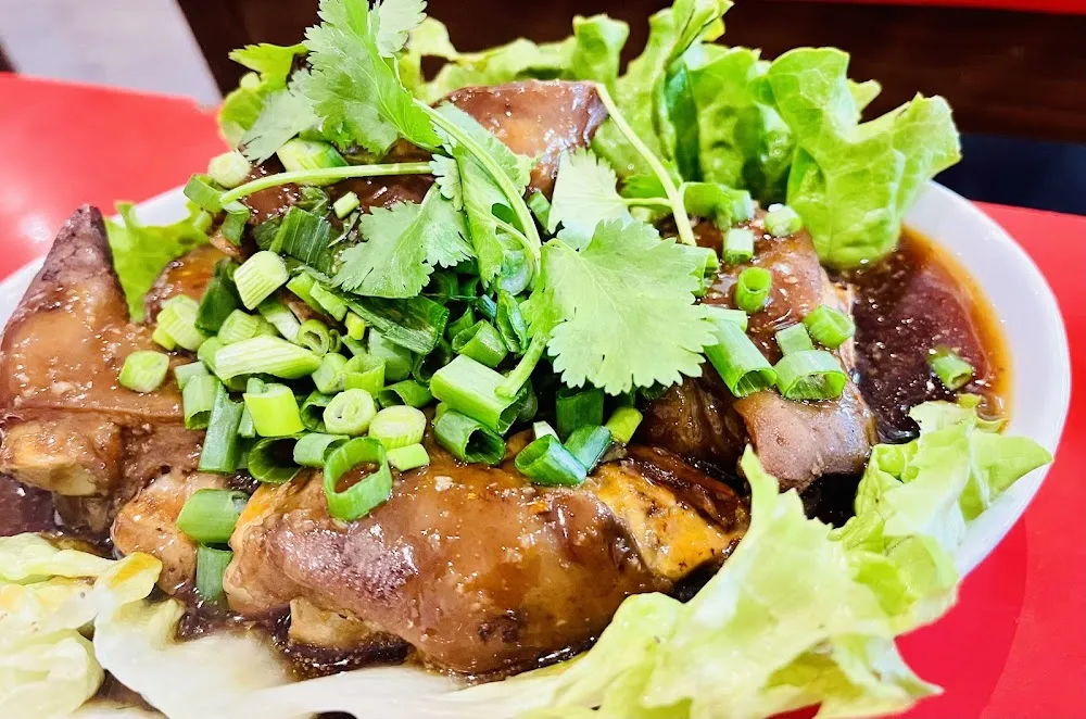 Giò Heo Hầm Nước Tương